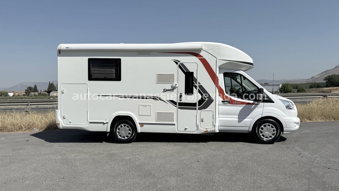 Perfilada CHALLENGER SPECIAL EDITION 288EB Autocaravanas Sierra Nevada empresa con más de 20 años de experiencia en el sector de venta de ocasión os ofrece esta magnífica casa rodante.🗣️👉 Para más información o precio 💵 consulté en nuestra página web www.autocaravanassierranevada.com ➡️🌐💻 o haga click👉🖱️ en nuestro enlace ⬇️👇 https://autocaravanassierranevada.com/listings/challenger-special-edition-288eb/ ¿Quieres pagar a plazos? Llama y te informamos sin compromiso 📞617795719 📞621251555 Extras 👇 MOTOR: Ford 2.0 TDCI 170cv AÑO: 2018 KM: 31.000 Medidas: 7,00m x 2,90m Plazas viajar: 4 Plazas dormir: 4 * Medida Garaje con doble portón: (2,15m x 0,90m x 1,20m) * Camas (Isla elevable manual / Colgante eléctrica) * Cadena de distribución Extras: Aire acondicionado (de motor) AirBag (conductor y copiloto) Velocidad de crucero Cierre centralizado (en cabina) Espejos eléctricos Elevalunas eléctricos Radio Original Ford (USB- BT -AUX) Cámara de visión trasera Oscurecedores en cabina, cortina y oscurecedores térmicos Asientos giratorios Mosquiteras en ventanas, claraboyas y puerta principal Claraboyas transparentes y Claraboya panorámica en cabina Frigo THETFORD (220v, Gas, 12v, Auto) 167L capacidad Ducha con mampara separada de aseo Batería de 95ah. Placa solar de 100w. Calefacción TRUMA combi inet ready Tv 12v. (TDT-HDMI-USB-DVD) + Antena TDT Escalón integrado Toldo THULE de 4m. Portabicis para 3 1 Cierre de seguridad Neumáticos reforzados marca Goodyear especial camper #autocaravanastyle #viajarconniños #viajarenautocaravanaconniños #roadtrip #autocaravanaadventure #ventadeautocaravanas #autocaravanassierranevada #autocaravantravel #autocaravanaenlaplaya #kitcamping #differentholidays #camaisla #motorhome #caravanas1000 #camper #motorhome #rv #campingwithdogs #campingcarPerfilada CHALLENGER SPECIAL EDITION 288EB Autocaravanas Sierra Nevada empresa con más de 20 años de experiencia en el sector de venta de ocasión os ofrece esta magnífica casa rodante.🗣️👉 Para más información o precio 💵 consulté en nuestra página web www.autocaravanassierranevada.com ➡️🌐💻 o haga click👉🖱️ en nuestro enlace ⬇️👇 https://autocaravanassierranevada.com/listings/challenger-special-edition-288eb/ ¿Quieres pagar a plazos? Llama y te informamos sin compromiso 📞617795719 📞621251555 Extras 👇 MOTOR: Ford 2.0 TDCI 170cv AÑO: 2018 KM: 31.000 Medidas: 7,00m x 2,90m Plazas viajar: 4 Plazas dormir: 4 * Medida Garaje con doble portón: (2,15m x 0,90m x 1,20m) * Camas (Isla elevable manual / Colgante eléctrica) * Cadena de distribución Extras: Aire acondicionado (de motor) AirBag (conductor y copiloto) Velocidad de crucero Cierre centralizado (en cabina) Espejos eléctricos Elevalunas eléctricos Radio Original Ford (USB- BT -AUX) Cámara de visión trasera Oscurecedores en cabina, cortina y oscurecedores térmicos Asientos giratorios Mosquiteras en ventanas, claraboyas y puerta principal Claraboyas transparentes y Claraboya panorámica en cabina Frigo THETFORD (220v, Gas, 12v, Auto) 167L capacidad Ducha con mampara separada de aseo Batería de 95ah. Placa solar de 100w. Calefacción TRUMA combi inet ready Tv 12v. (TDT-HDMI-USB-DVD) + Antena TDT Escalón integrado Toldo THULE de 4m. Portabicis para 3 1 Cierre de seguridad Neumáticos reforzados marca Goodyear especial camper #autocaravanastyle #viajarconniños #viajarenautocaravanaconniños #roadtrip #autocaravanaadventure #ventadeautocaravanas #autocaravanassierranevada #autocaravantravel #autocaravanaenlaplaya #kitcamping #differentholidays #camaisla #motorhome #caravanas1000 #camper #motorhome #rv #campingwithdogs #campingcar
