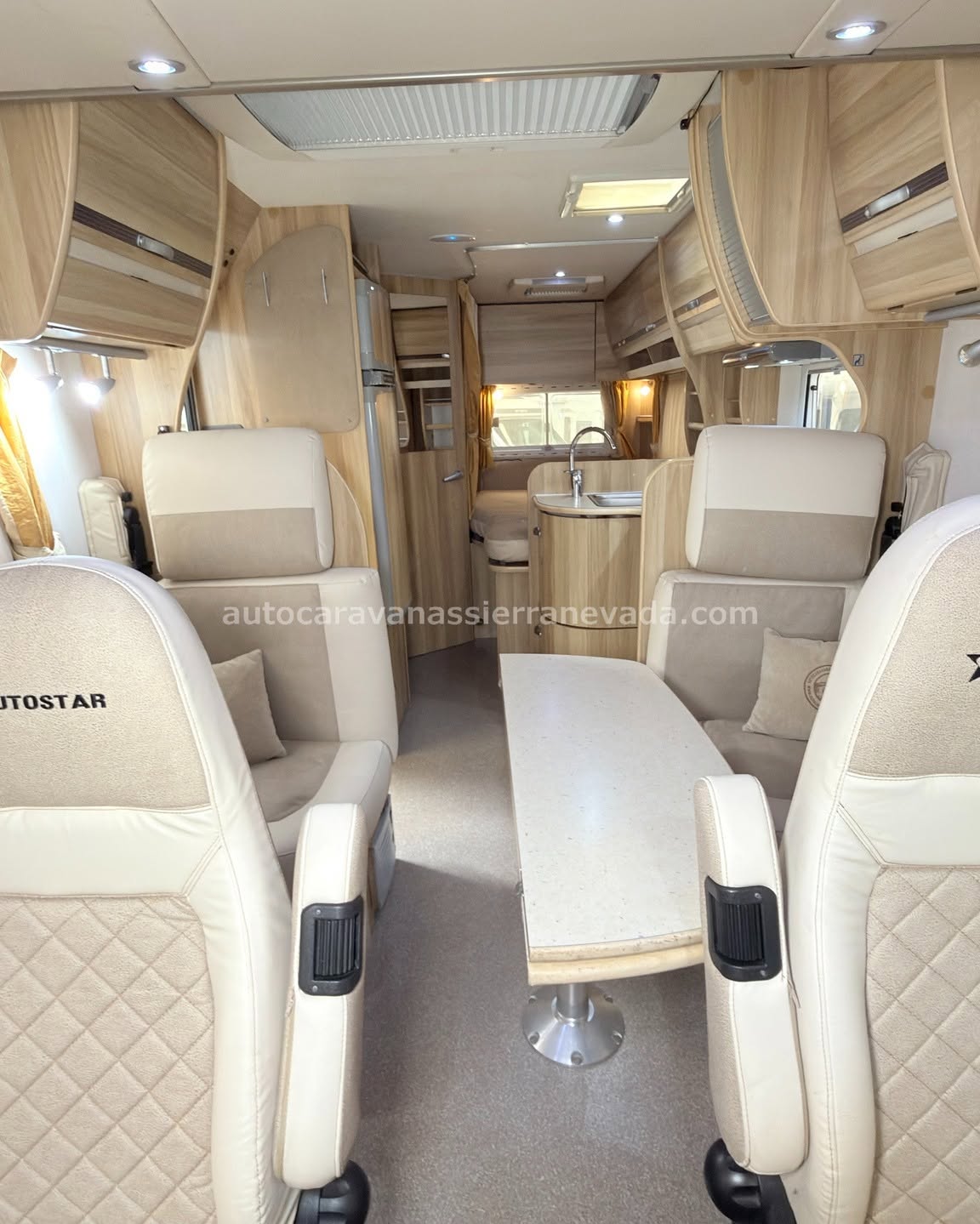 V25/111 AUTOCARAVANA INTEGRAL AUTOSTAR ARYAL En Autocaravanas Sierra Nevada llevamos más de 22 años ayudando a nuestros clientes a cumplir el sueño de viajar con libertad. Cada vehículo es revisado y reacondicionado a fondo, cuidando cada detalle para que luzca, funcione y se sienta como nuevo, preparado para ofrecer años de fiabilidad y disfrute. Para más información o precio 💵 consulte en nuestra web www.autocaravanassierranevada.com o haga click 👉🖱️ en nuestro enlace ⬇️👇 https://autocaravanassierranevada.com/autocaravanas/autostar-aryal-v25-111/ ¿Quieres pagar a plazos? Llama y te informamos sin compromiso 📞617 79 57 19 📞687 85 35 11 EQUIPAMIENTO Y EXTRAS 👇 MOTOR: RENAULT 2.5 DCI 150CV AÑO: 2007 KM: 126.000 Medidas exteriores: 6,60m x 2,88m Plazas: 4 Extras y Equipamiento: * Medida maletero: (1,20m x 1,10m x 0,55m) * Camas (Francesa/ Colgante en cabina) Aire acondicionado de motor Airbag (conductor) Cierre centralizado Espejos eléctricos Elevalunas eléctricos (conductor) Equipo Multimedia Cámara de visión trasera Oscurecedores REMIS en cabina Asientos Giratorios Mosquiteras en ventanas y claraboyas Claraboyas transparentes y claraboya XXL en salón Frigo THETFORD (220v, Gas, 12v, Auto) 145L capacidad Extractor de humos Ducha con mampara dentro de aseo Batería de 95ah 2 Placas solares 100w Calefacción Trumatic C Escalon eléctrico de aluminio Toldo TRISTOR de 3.40m Portabicis para 3 Ducha exterior Neumáticos reforzados especial camper www.autocaravanassierranevada.com #autocaravanasgranada #autocaravanaocasion #autocaravanasdeocasion #ventaautocaravana #compraautocaravana #autocaravanabarata #caravaningandalucia #autocaravanasur #granadaturismo #granadaocasion #andaluciavanlife #vanlife #camperlife #motorhome #campervan #viajarenautocaravana #caravaninglife #aventuraenruta #viajeslibres #escapadarural #naturalezaylibertad #viajarporelmundo #rutavanlife #descubreespaña