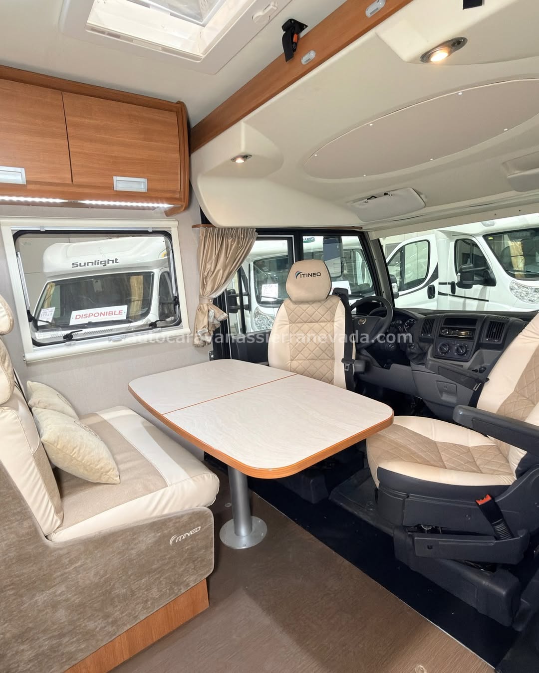 E26/15 AUTOCARAVANA INTEGRAL ITINEO TB690 En Autocaravanas Sierra Nevada llevamos más de 22 años ayudando a nuestros clientes a cumplir el sueño de viajar con libertad. Cada vehículo es revisado y reacondicionado a fondo, cuidando cada detalle para que luzca, funcione y se sienta como nuevo, preparado para ofrecer años de fiabilidad y disfrute. Para más información o precio 💵 consulté en nuestra web www.autocaravanassierranevada.com o haga click 👉🖱️ en nuestro enlace ⬇️👇 https://autocaravanassierranevada.com/autocaravanas/itineo-tb690-e26-15/ ¿Quieres pagar a plazos? Llama y te informamos sin compromiso 📞617 79 57 19 📞687 85 35 11 EQUIPAMIENTO Y EXTRAS 👇 MOTOR: FIAT DUCATO 2.3 MULTIJET 130cv AÑO: 2011 KM: 151.000 Medidas exteriores: 6,80m x 3,00m Plazas: 4 Extras y Equipamiento: * Medidas maletero con doble portón : (2,15m x 1,30m x 1,20m) * Cama (Transversal/Colgante en cabina) Aire acondicionado (de motor) Airbag(en conductor) Velocidad de Crucero Cierre centralizado Elevalunas eléctricos(conductor) Equipo Multimedia Cámara de visión trasera Asientos giratorios Mosquiteras en ventanas y claraboyas Claraboya xxl en salón Frigorífico THETFORD (220v, Gas, 12v-auto) 150L Horno a gas Extractor de Humos Ducha con mampara separada de aseo Batería de 100ah. 2 Placa Solar de 100w Calefacción Truma Combi Escalón doble peldaño integrado Toldo DOMETIC de 4,5m Portabicis para 4 2 Cierre Seguridad Neumáticos reforzados especial camper www.autocaravanassierranevada.com #autocaravanasgranada #autocaravanaocasion #autocaravanasdeocasion #ventaautocaravana #compraautocaravana #autocaravanabarata #caravaningandalucia #autocaravanasur #granadaturismo #granadaocasion #andaluciavanlife #vanlife #camperlife #motorhome #campervan #viajarenautocaravana #caravaninglife #aventuraenruta #viajeslibres #escapadarural #naturalezaylibertad #viajarporelmundo #rutavanlife #descubreespaña